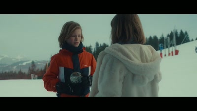 - What?
- If I beam myself down, - The Claus Family 3