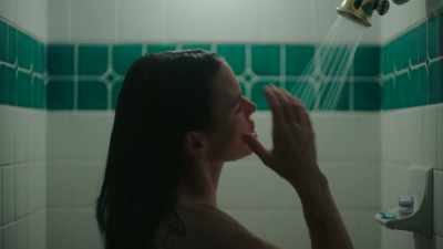 -What? I'm in the shower. - Little Bites