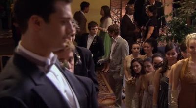 What Is He Doing Here? - Gossip Girl