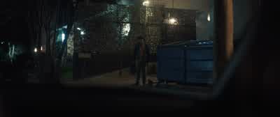 - What is he doing? - Wonder Man