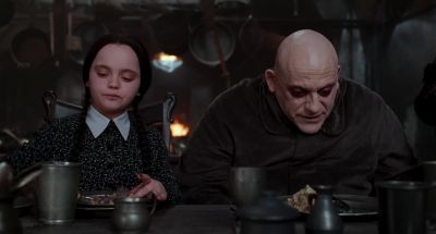 What is thisMama's spéc a iz'é de la MaisonOh tishStart with the eyes - The Addams Family