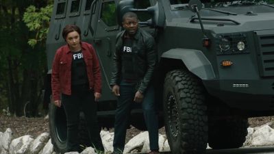 - What is this place? - Tax records say - FBI: Most Wanted