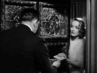 - What is it?
- A telegram, m'lady. - Angel