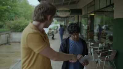 What is it? Aftershave
sample. Yeah, give it. - Wakefield