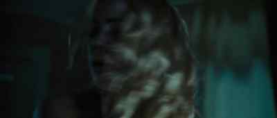 - What is it, baby?
- Nothing. - The Amityville Horror