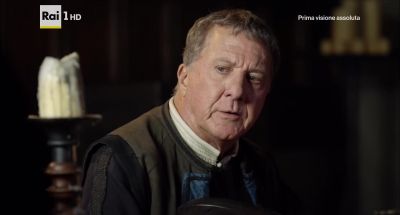 What is it, Claudio? - Medici: Masters of Florence