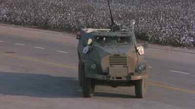 What is it? Come here. - The Delta Force
