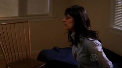 - What is it?
- Come on. Come on. - Criminal Minds