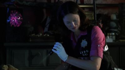 - What is it?
- It's,um... - CSI: Crime Scene Investigation