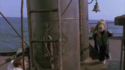 - What is it, Mommy? - Death Ship