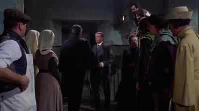 What is it now?
It's Maria.
She said she's seen something. - The Phantom of the Opera