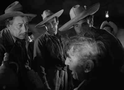 - What is it, old man?
- I don't know. - Border Incident