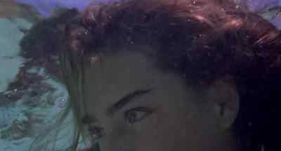 - What is it? What happened?
- I saw him. - The Blue Lagoon