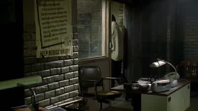 - What? - It's him. - The Wire