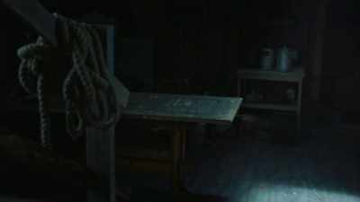 What kind of place is this? Hello? - Teddy's Christmas