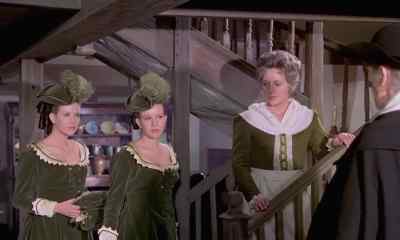 What kind of plumage is this? - Twins of Evil
