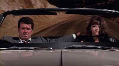 What kind of trouble is Mavis in? - Marlowe