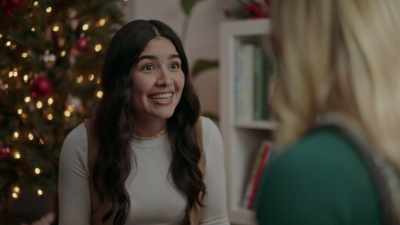 - What?
- (laughing) - Christmas by Design