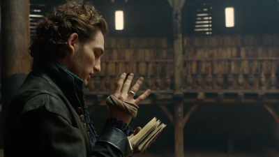 "What light
through yonder window..."
Breaks? - Will