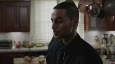 What, like Rotary Club
or somethin'? - Good Girls