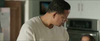 -What you looking at me
like that for? - Skeletons in the Closet