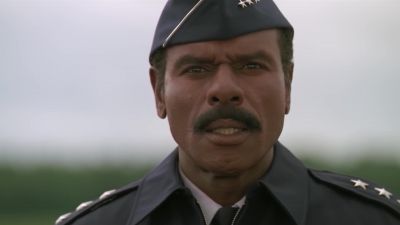 - What makes it fly?
- That's difficult to explain, sir. - Stargate SG-1