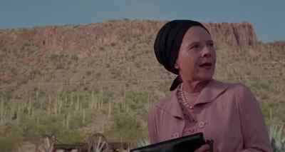 What makes this valley
so rip-humming popular? - What Ever Happened to Aunt Alice?
