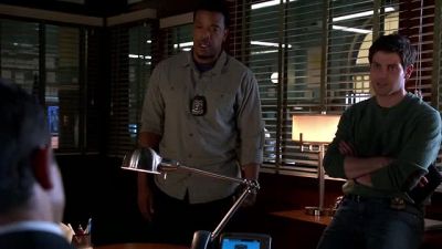What makes you so sure
this is our van? - Grimm