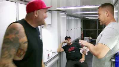 What that means is they think
they got your [bleep] booked already. - Street Outlaws No Prep Kings Team Attack