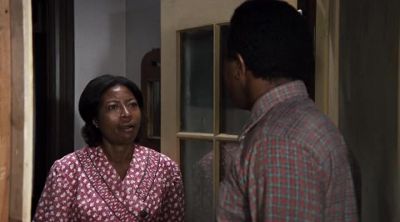 -What...Mr. Foster!
-Morning, Mrs. Grant. - The Waltons