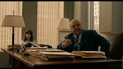 -What?
-Mute... the sound. - The Loudest Voice