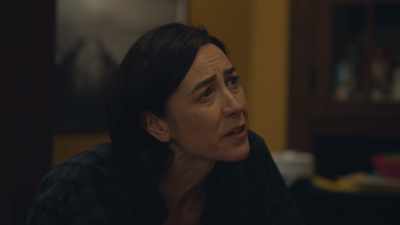 -What? No, I--
-And you thought your knee - Friday Night Sext Scandal