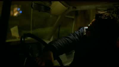 What? Oh, my God! Who is it? - Eternal Sunshine of the Spotless Mind