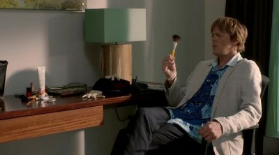 What on Earth do you do with this? - Death in Paradise