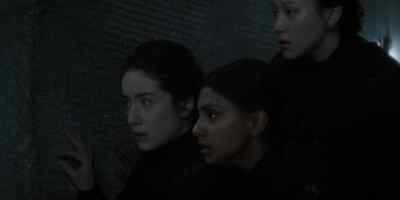 - What is she doing?
- I will never bend to you, - Dune: Prophecy
