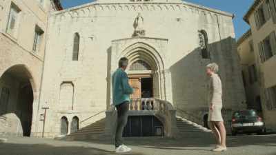 What significance
does the cathedral play - Write Around the World with Richard E Grant