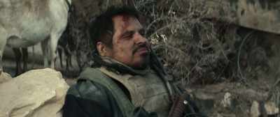 - What, sitting down? Awesome.
- (NELSON CHUCKLES) - 12 Strong