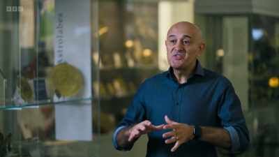 What was so difficult about
understanding its structure? - Secrets of Size: Atoms to Supergalaxies