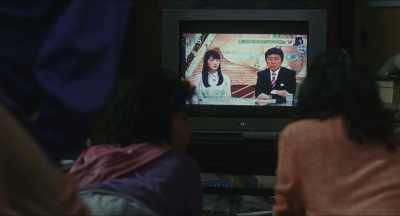 What? So, her name is Juri, not Yuri. - Shoplifters