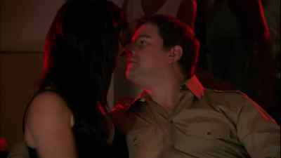-What was that for?
-For putting up with me. - Torchwood