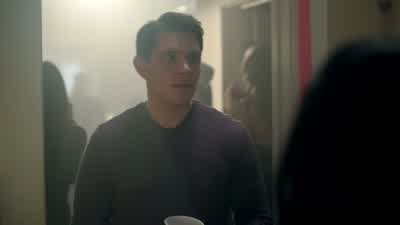 What is that middle-aged Serpent doing at a high school kegger? - Riverdale