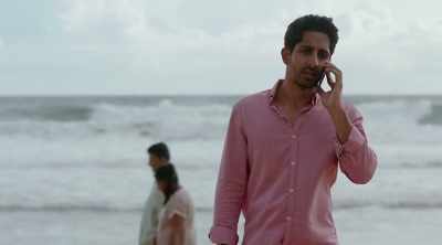 What is that music?
Come on, Mandeep, where are you? - The Good Karma Hospital
