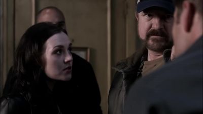 - What is that? Peanut butter?
- Your surrogate daddy's still awake. - Supernatural