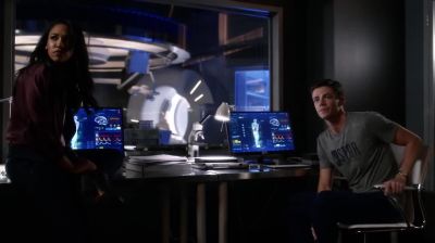 - What is that?
- The satellite. - The Flash