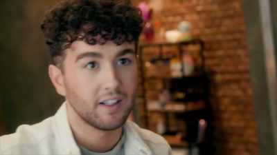 What that's gonna represent
is the endorphins going into the brain. - Glow Up: Britain's Next Make-Up Star