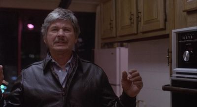 What the fuck are you doing here I was making a sandwich - Death Wish 4: The Crackdown
