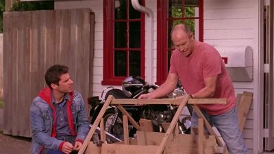 WHAT THE HELL ARE YOU DOING? - Psych