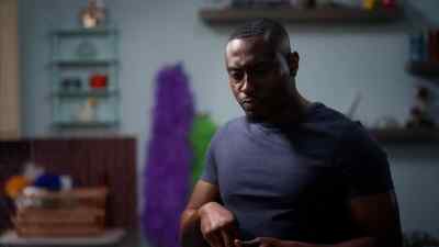 What the hell are
you lookin' at? - Tyler Perry's Sistas