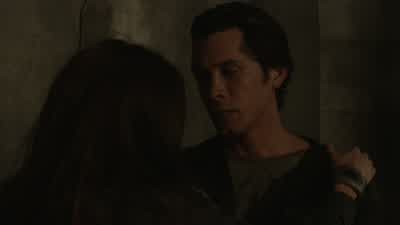 What the hell are you wearing? - The 100