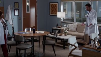 What the hell, Bailey? What do I do? - Grey's Anatomy